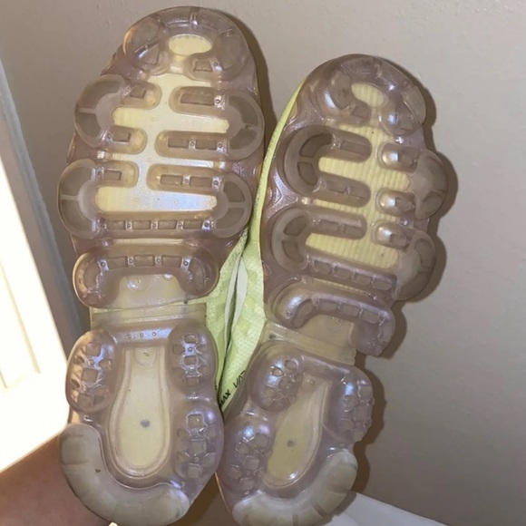 Women’s Nike Air Vapormax 2019 SE - Picture 3 of 6